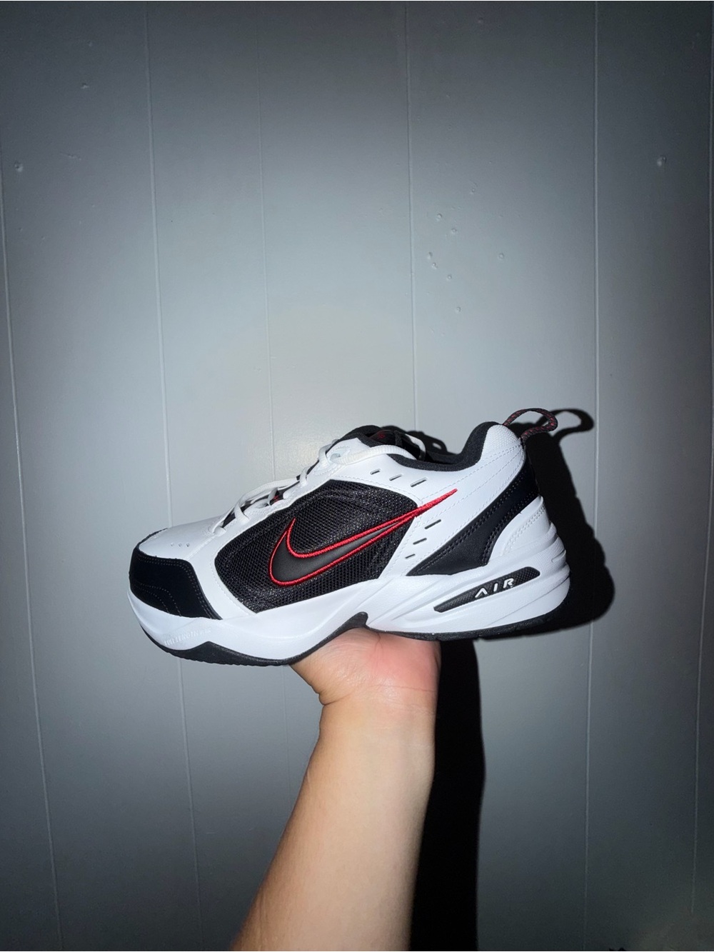 Men Nike Air Monarch IV shoes Size 11.5